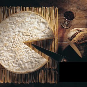 Artikel-Nr. 2573<br>BRIE DE MEAUX 3/4 GEREIFT, Weichkäse aus Frankreich, 3,0 kg